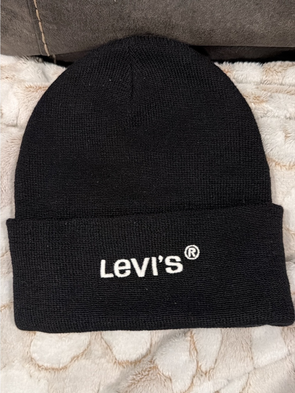 Levi's Black Knit Beanie with White Embroidered Logo